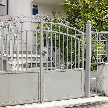 Studio Apartment Ana Supetar Ngoại thất bức ảnh
